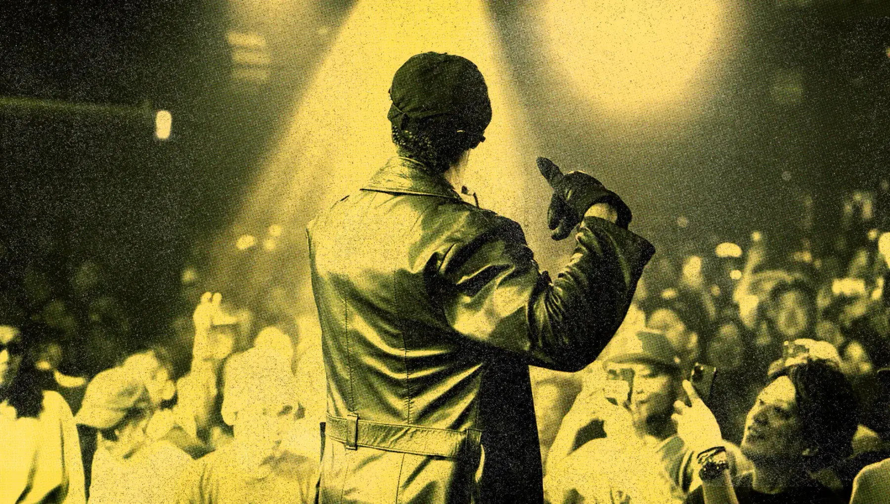 ROVR curator performing
