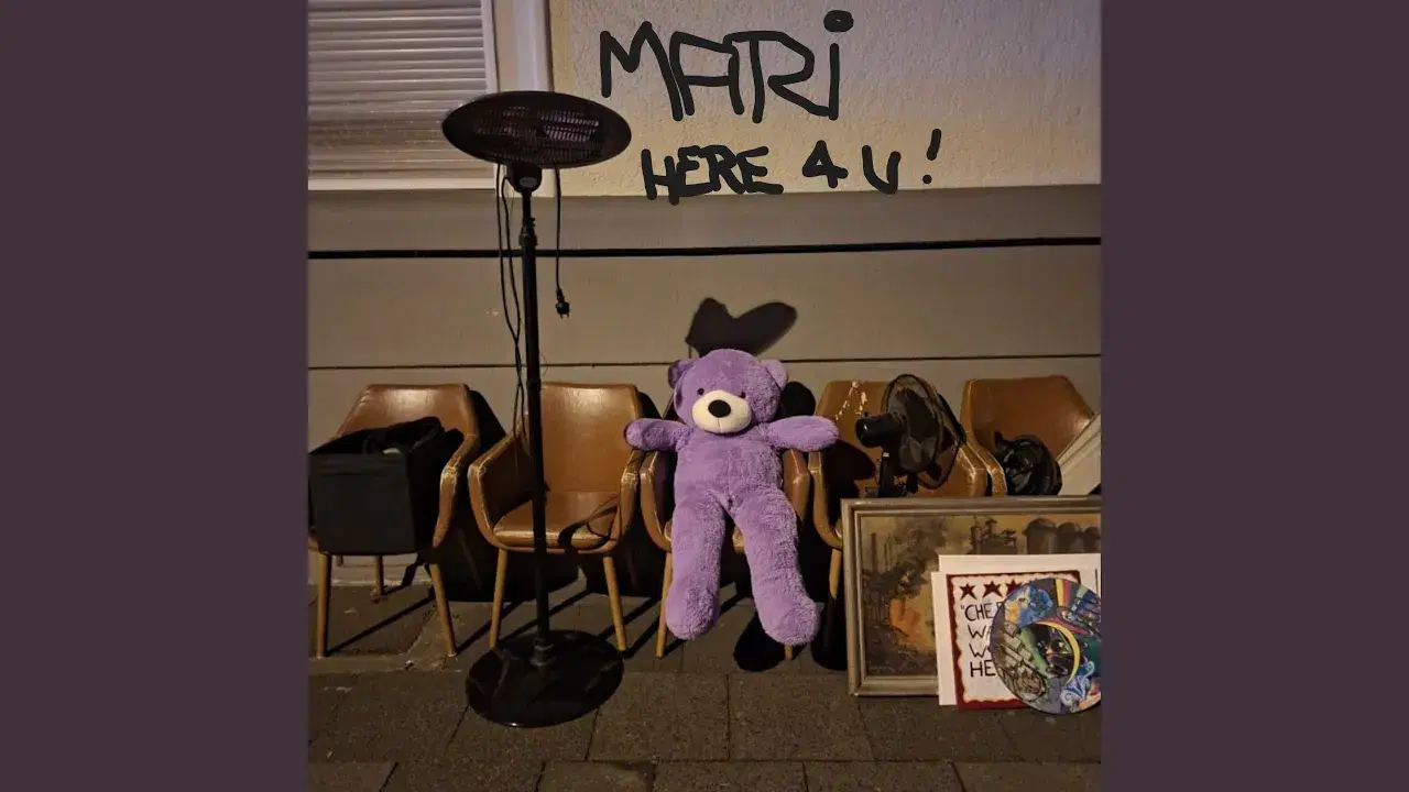 - Mari.