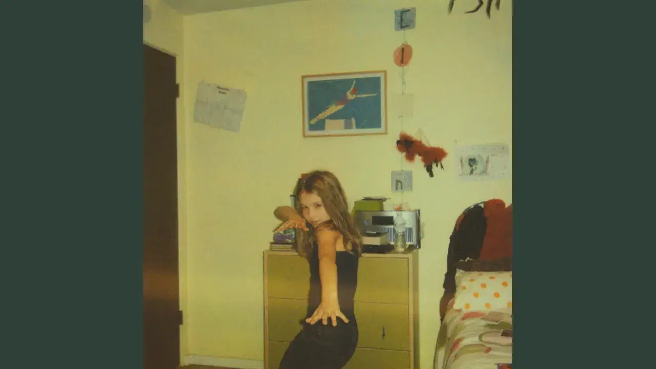 E at Home - Eliana Glass