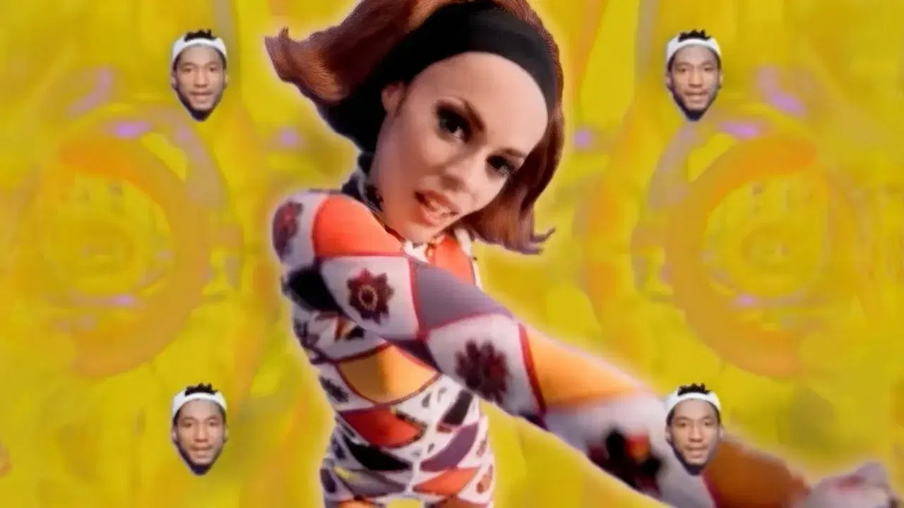  - Dee Dee