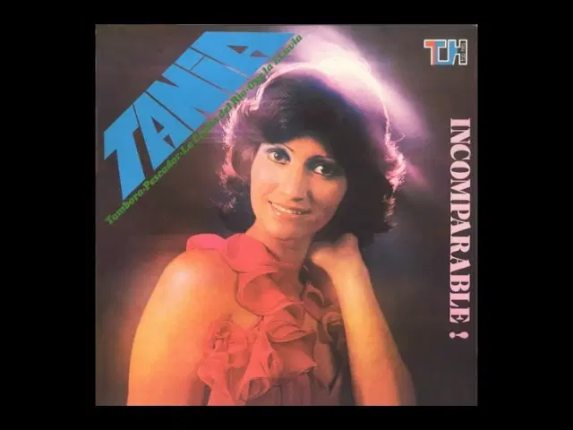 Indiscutible Los Exitos De Oro Con - Tania