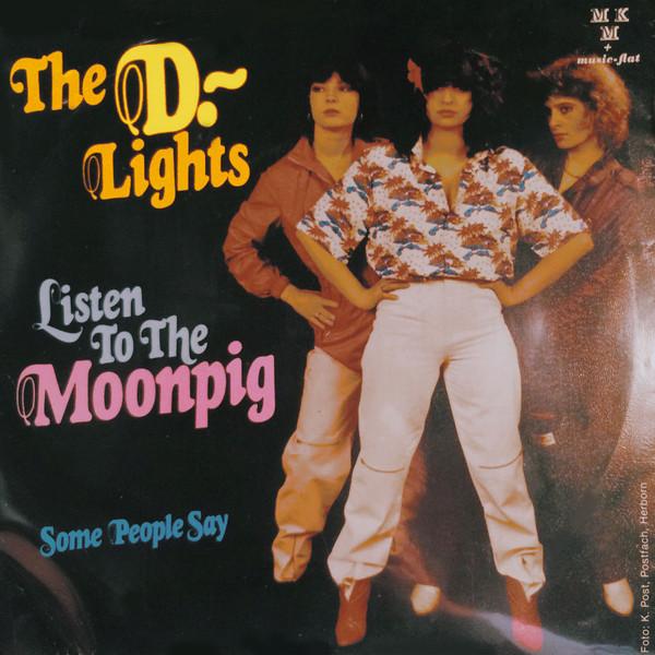 She's Coming From Mars! - THE D-LIGHTS