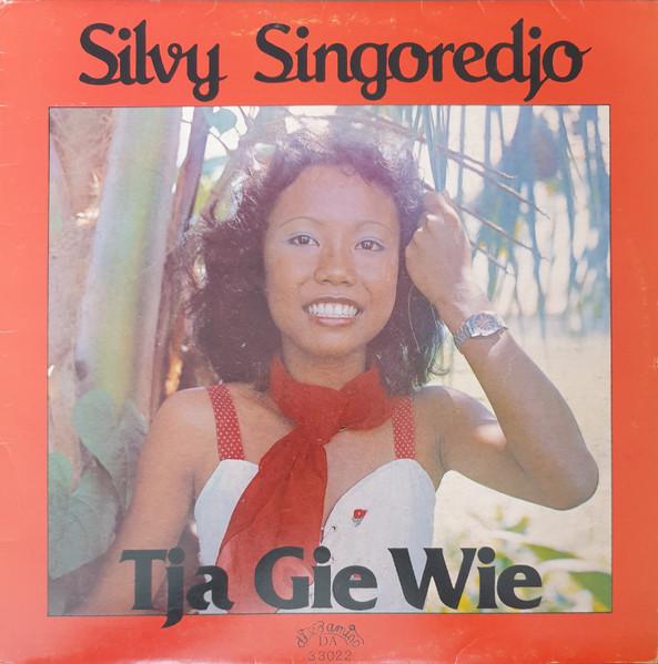  - Silvy Singoredjo