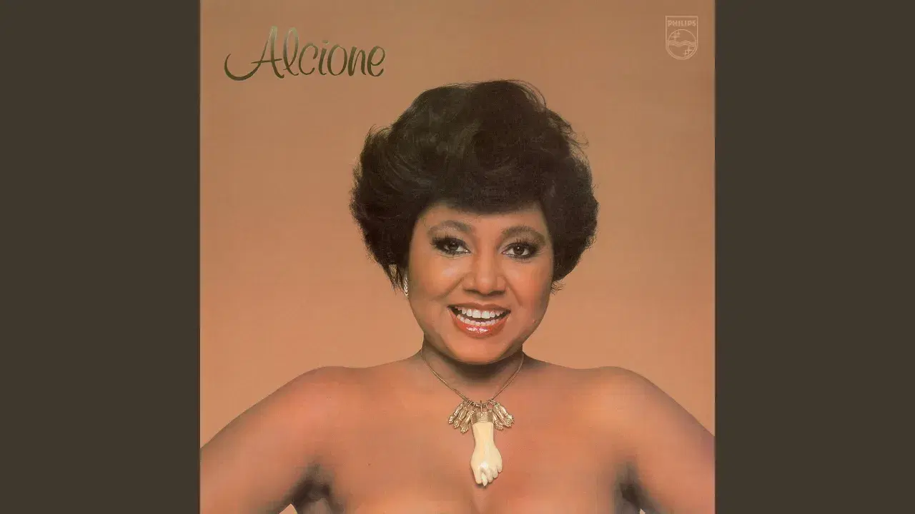  - Alcione