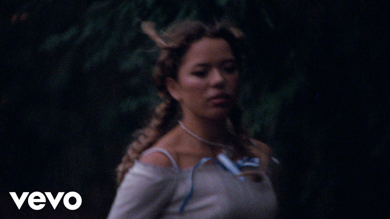  - Nilüfer Yanya