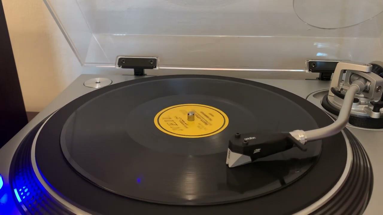 Pretty Little Girl / In My Younger Days - The Monarchs
