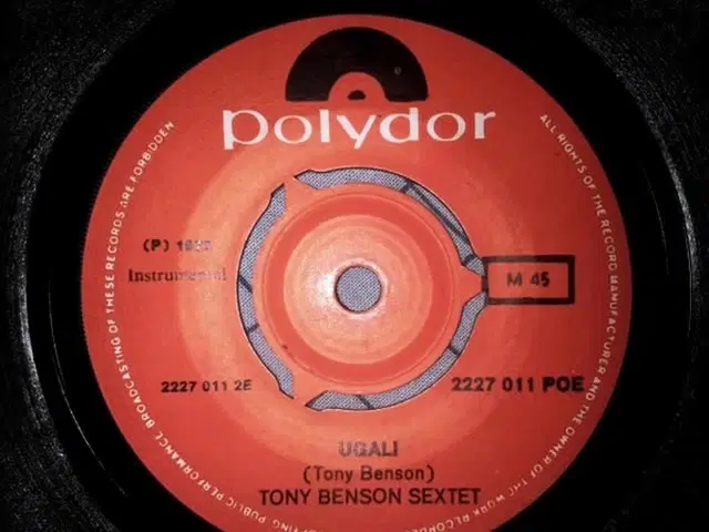 Nigeria Special - Modern Highlife, Afro-Sounds & Nigerian Blues 1970-1976 (Disc 1) - The Tony Benson Sextet