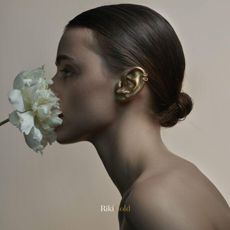 Florence & Selena - RIKI