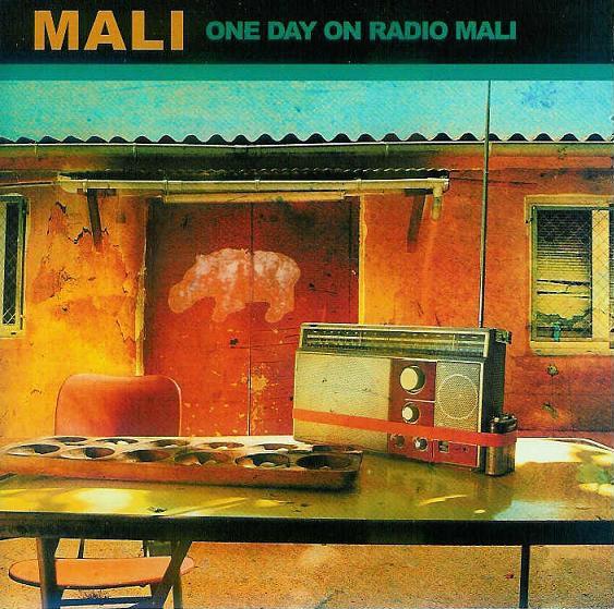 African Pearls 3 / One Day on Radio Mali - National Badema
