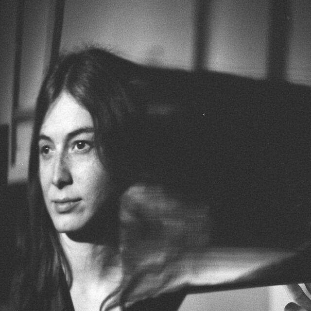 E - Eliana Glass