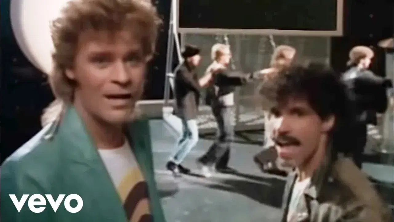 Method Of Modern Love - Hall & Oates