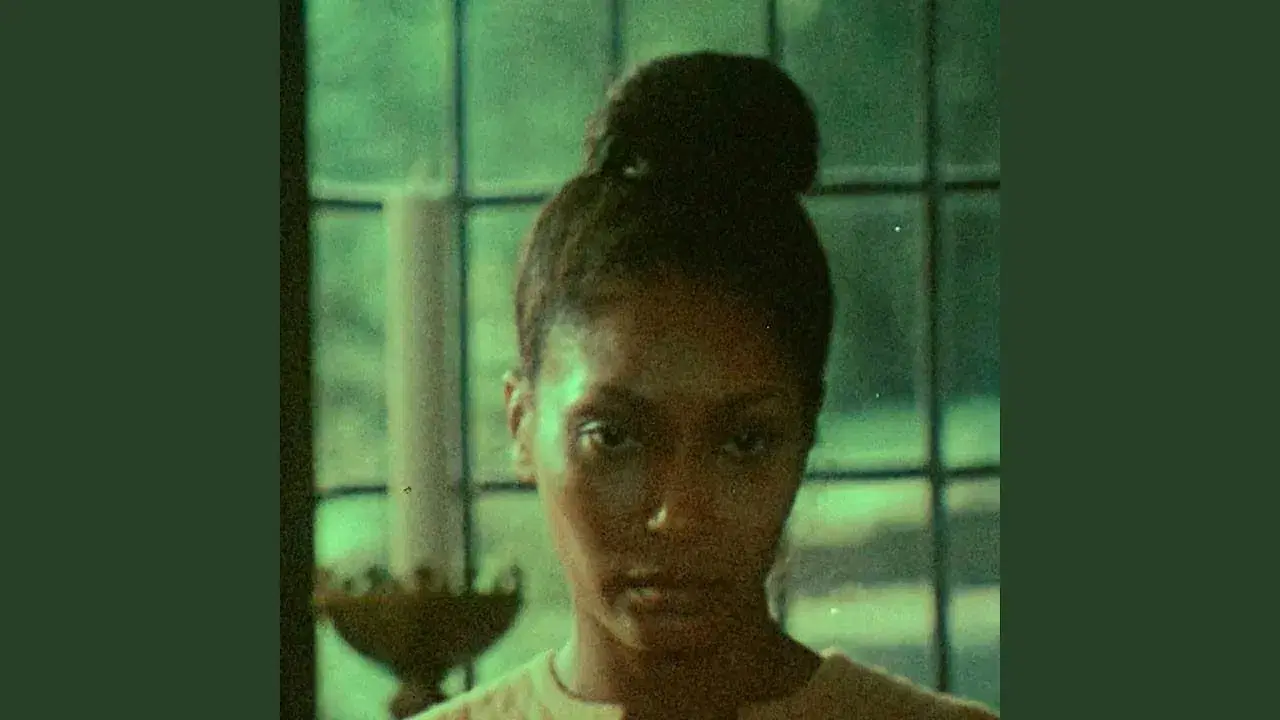 Too Beautiful to Die - Roper Williams