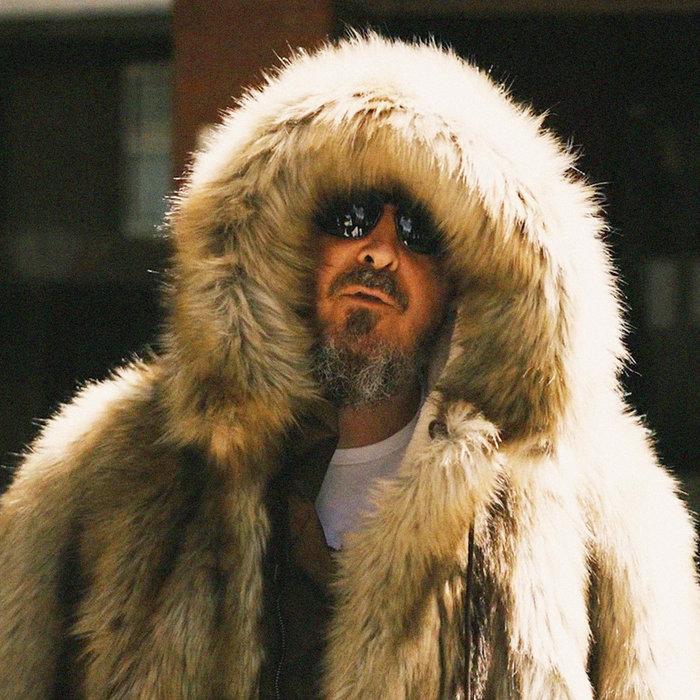 Bearskin Coats Feat. Jazz T - Farma G