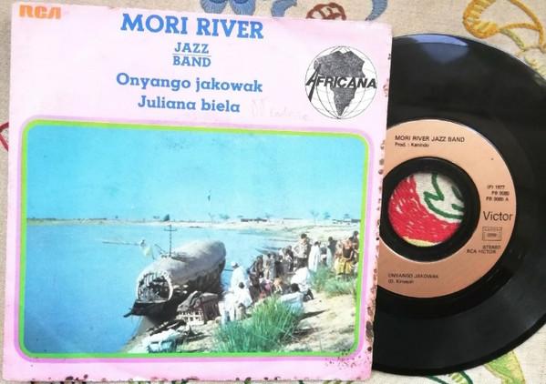 Onyango Jakowak / Juliana Biela  - Mori River Jazz Band