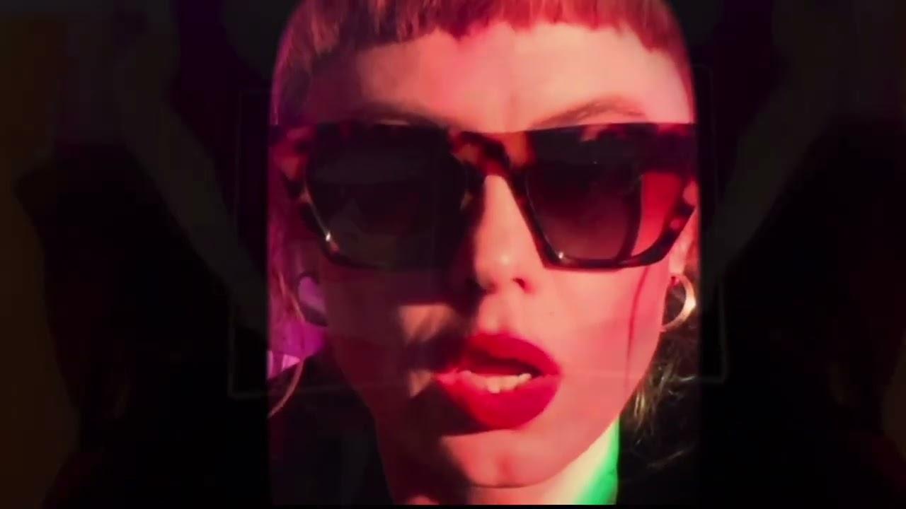 Work - Black Light Smoke, Léah Lazonick