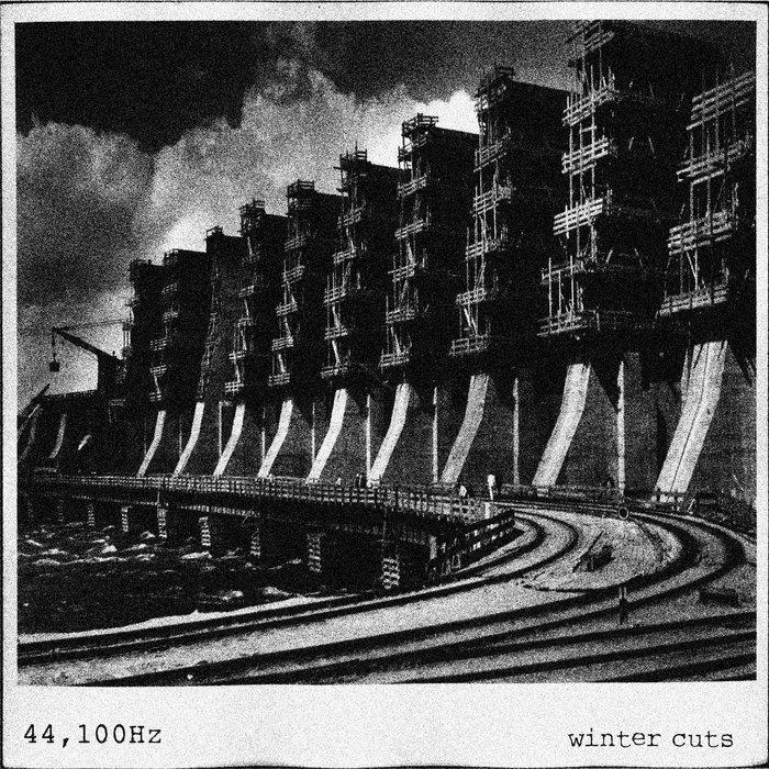 44,100Hz Winter Cuts VA - Bartoszek