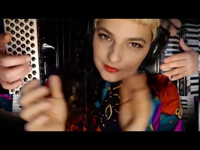  - Lívia Mattos