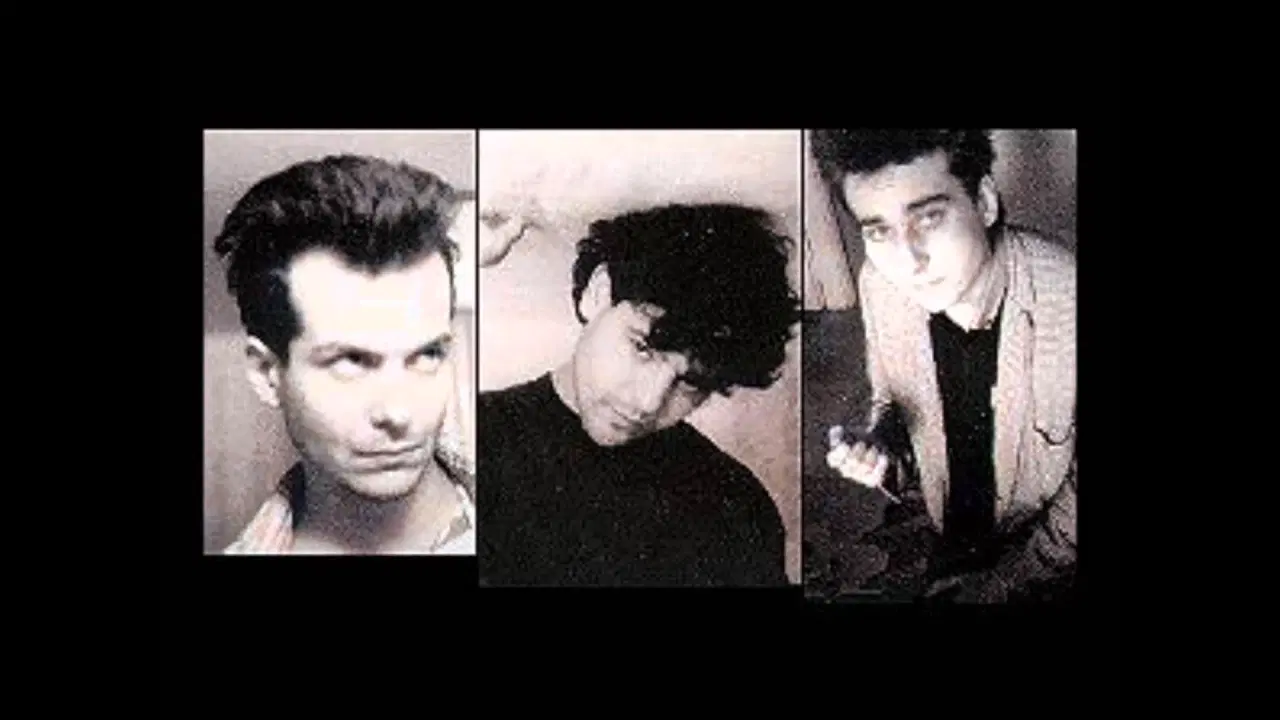 Return Of The Creeps - The Singles - Yell-O-Yell