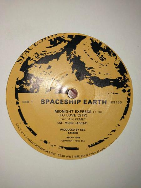  - Spaceship Earth