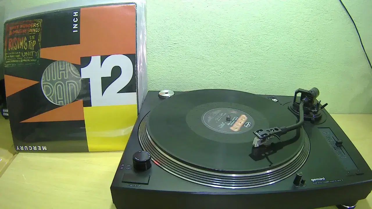 Bobby Konders & Massive Sounds - Bobby Konders & Massive Sounds