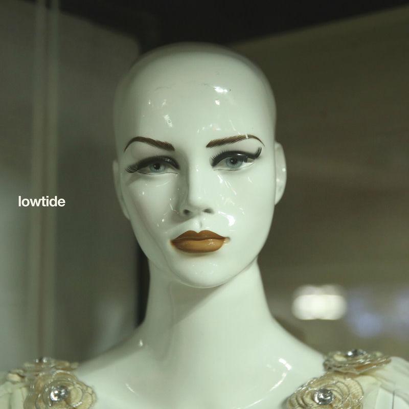 Julia / Spring - Lowtide