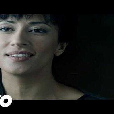  - Ana Moura