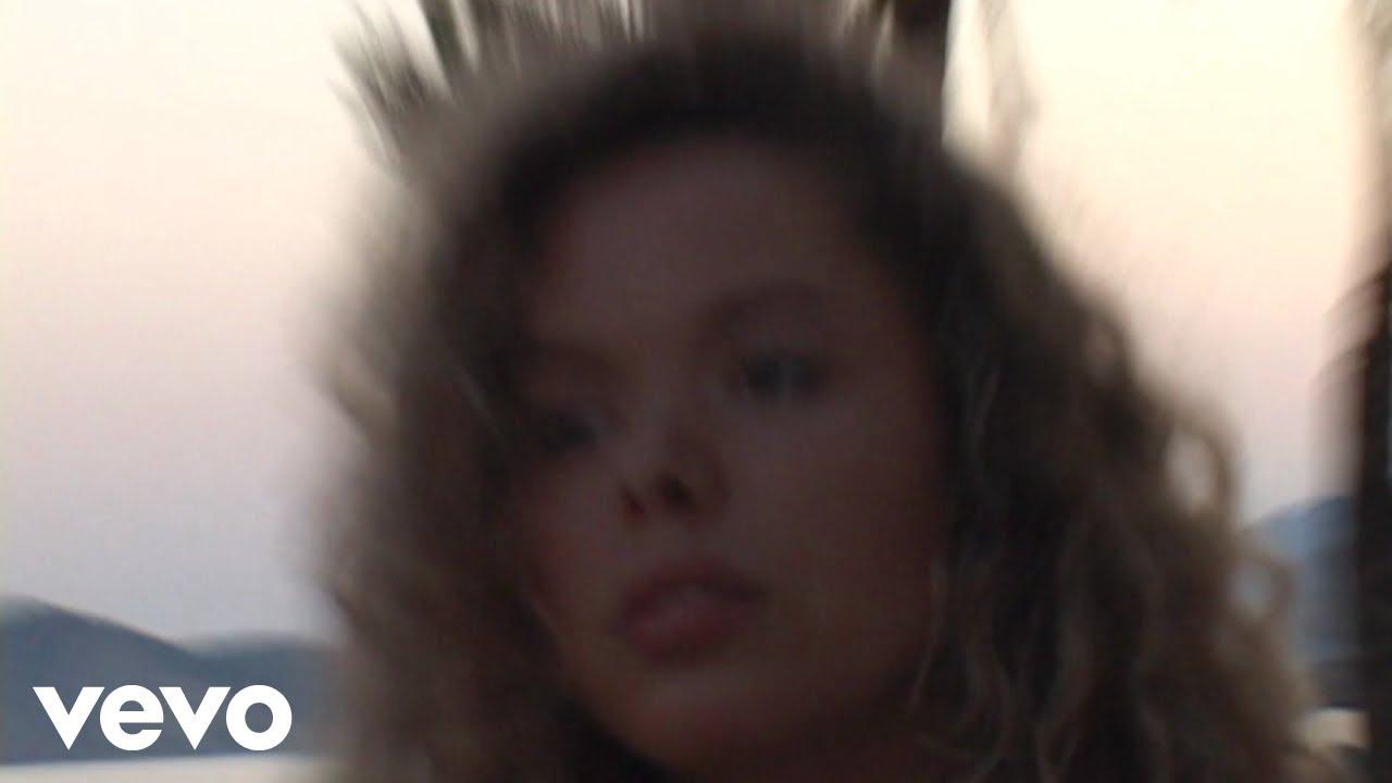  - Nilufer Yanya