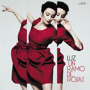 Un Ramo De Rosas - Luz Casal