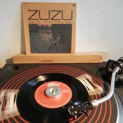  - Zuzu