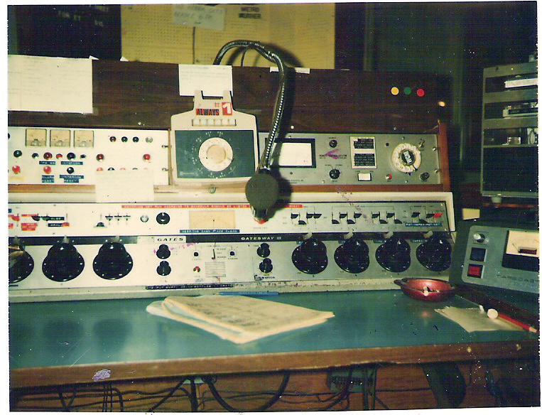 Frequency 70.4 FM - a radioscopy of 70´s airwaves - Pérez Prado