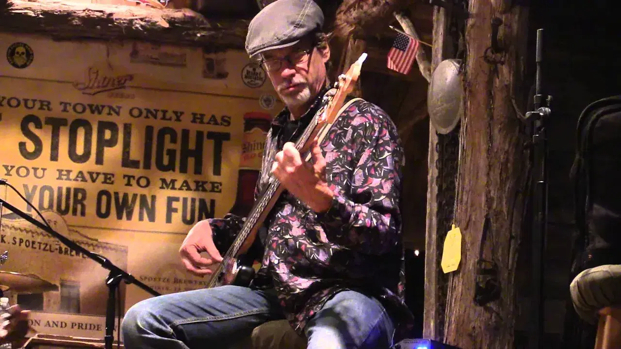 3 On 1 - Weekend Guitar Trio