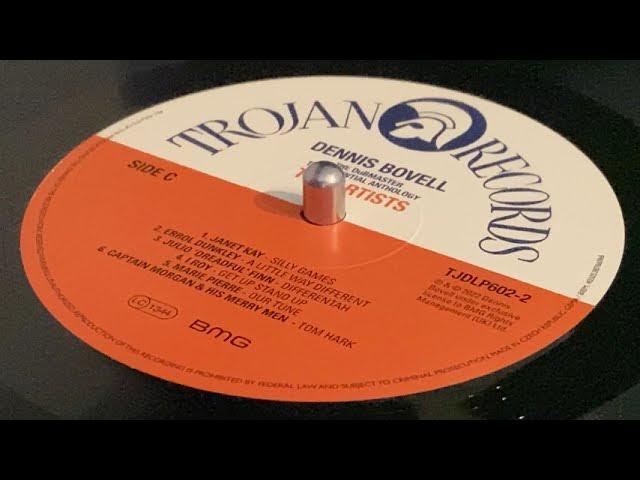 A Little Way Different / Differentah - Errol Dunkley, Julio 'Dreadful' Finn