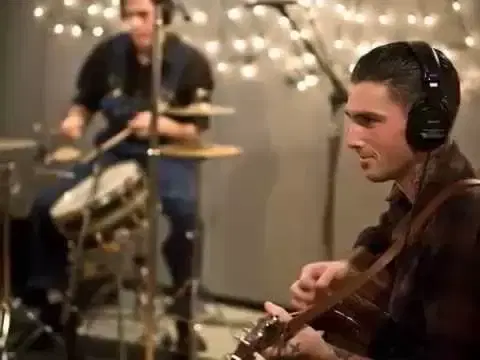  - Captain Jeffrey and The Musical Chumbuckets