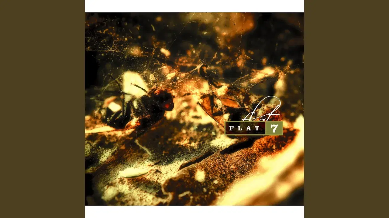 A SWEET GLOW OF SILENCE - FLat7