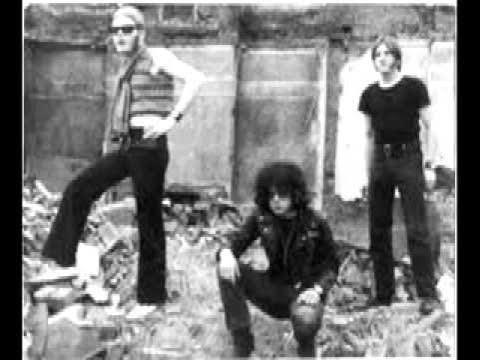 Uncrushed: Previously Unreleased British Punk From The Underground 1969-1971 - Crushed Butler