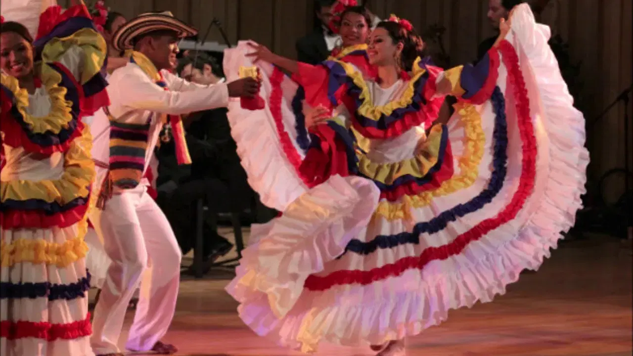  - Conjunto Carnaval Swing