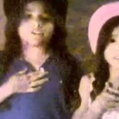 - Las Colombianitas