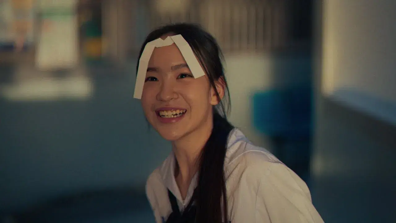  - มีศักดิ์ นาครัตน์