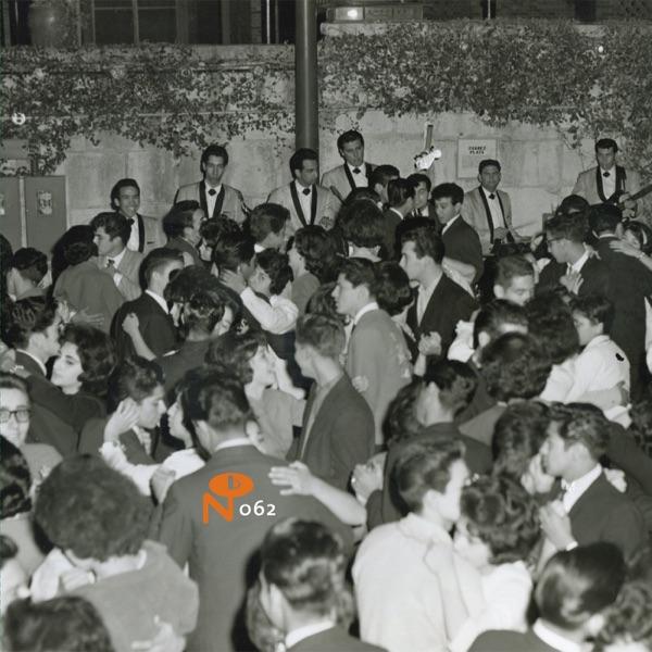 I Want You 'Round / We Go Together - The Royal Jesters