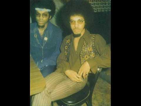 The Folks From Mother's Mixer - Black Merda