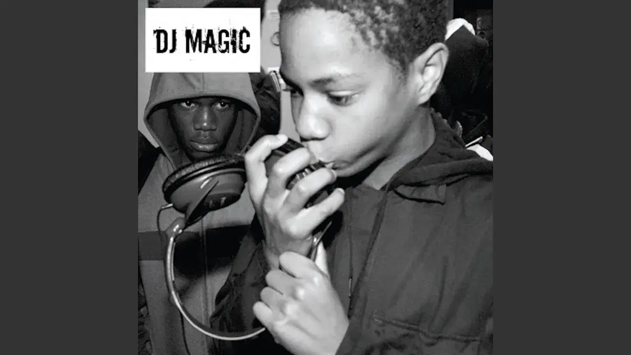 DJ Magic-No Hats No Hoods: Edition 1 - Scratcha DVA Feat. Badness, Riko, Flow Dan & Killa P
