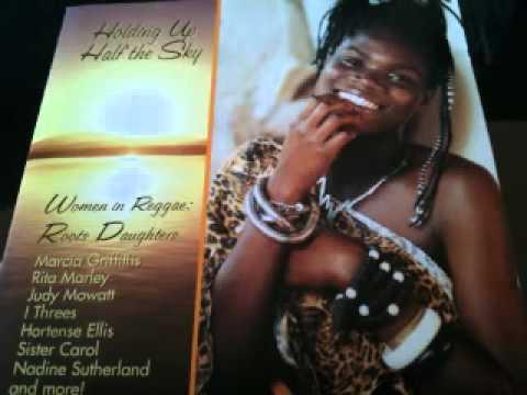 Holding Up Half The Sky - Womens Voices From Around The World - Shani Benjamen