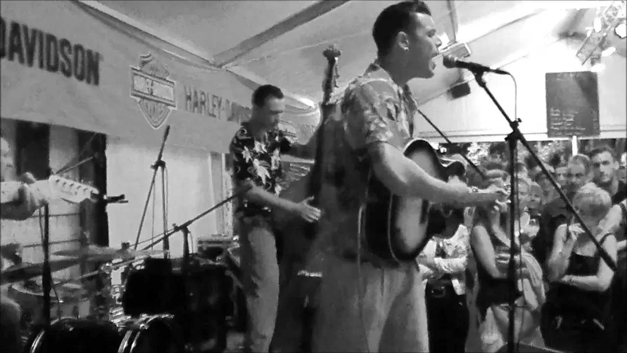  - Barny and the Rhythm All Stars